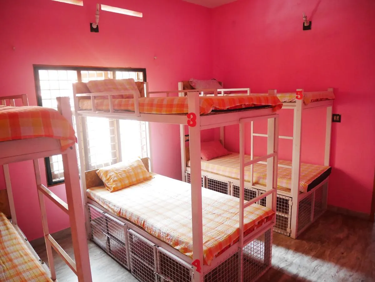 Nanni Backpackers Hostel Alappuzha